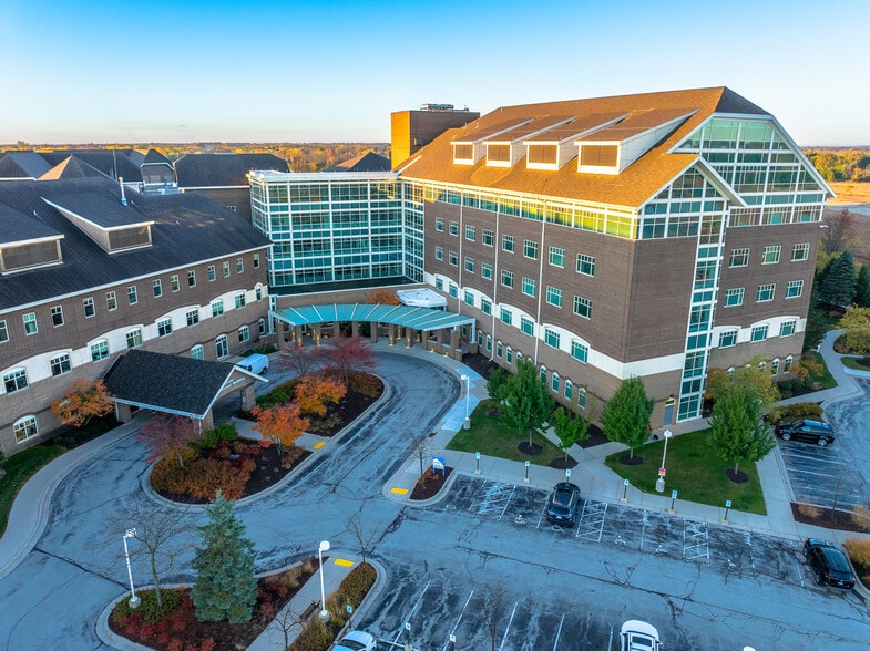 13133 N Port Washington Rd, Mequon, WI for lease - Building Photo - Image 3 of 5