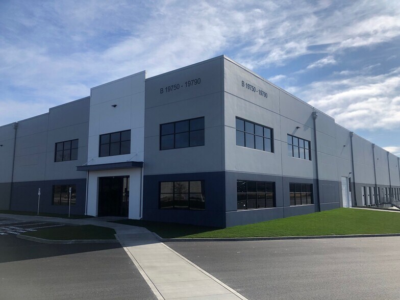 NE Riverside Pky, Gresham, OR à louer - Photo du bâtiment - Image 3 de 9