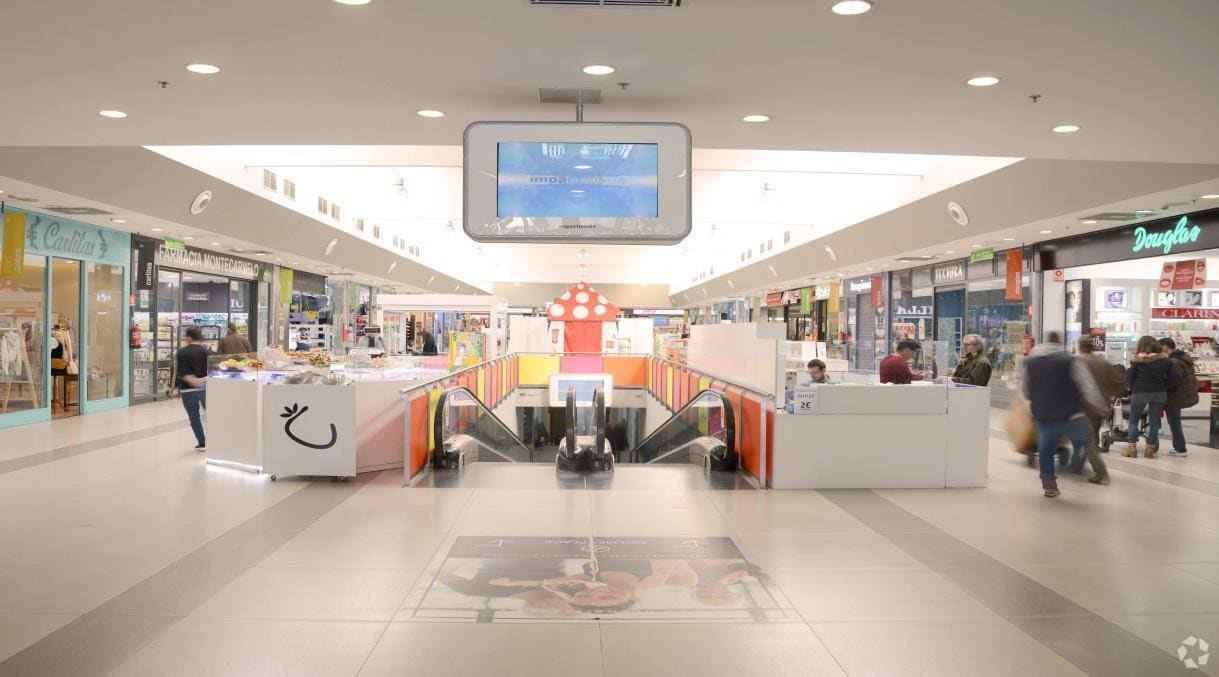 Calle Monasterio de Arlanza, 20, Madrid, Madrid for lease Interior Photo- Image 1 of 1