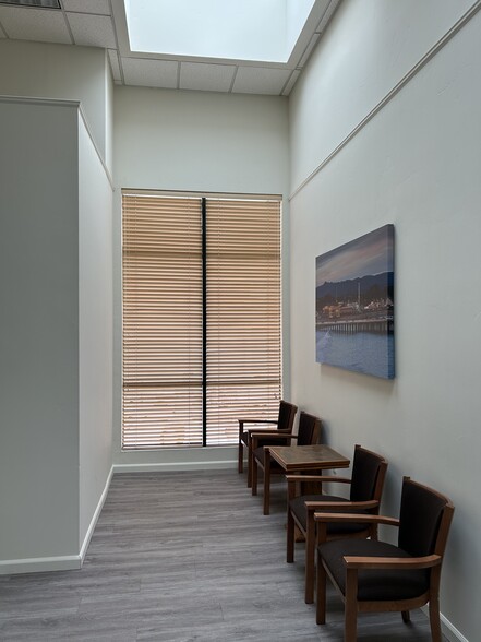 1537 Pacific Ave, Santa Cruz, CA for lease - Building Photo - Image 2 of 13