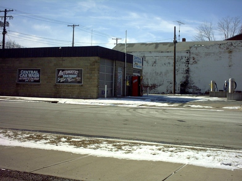 2 W Main St, Cambridge City, IN for lease - Building Photo - Image 3 of 5