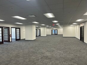 1 Blue Hill Plz, Pearl River, NY for lease Interior Photo- Image 2 of 11