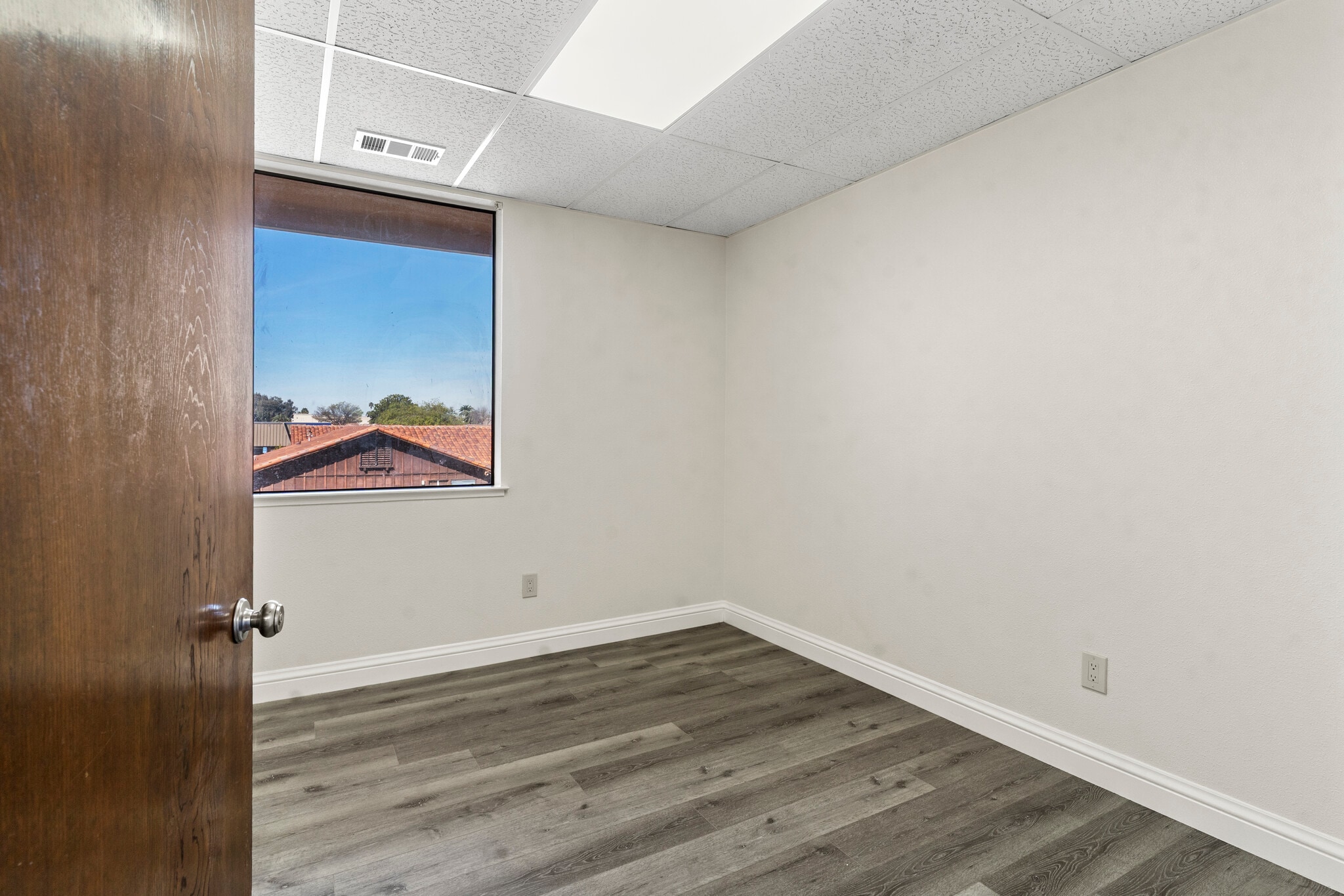 244 N Jackson Ave, San Jose, CA for lease Interior Photo- Image 1 of 10