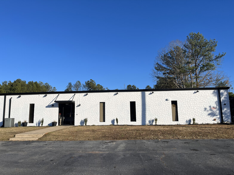 5967 Highway 221, Roebuck, SC à louer - Photo du bâtiment - Image 2 de 5