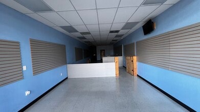 2121 Parmer Ln, Austin, TX for lease Building Photo- Image 2 of 5