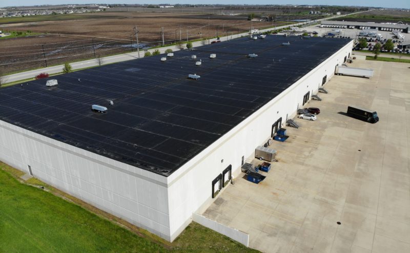 101 Mercury Dr, Champaign, IL à louer - Photo du bâtiment - Image 3 de 5