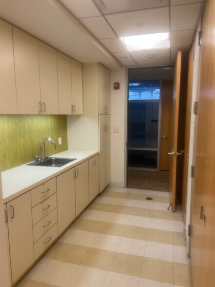 807 William Hilton Pky, Hilton Head Island, SC à louer - Photo intérieure - Image 3 de 9