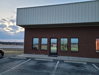 Plus de détails pour 1004 Dewey Dr, Lawrenceburg, KY - Commerce de détail à louer