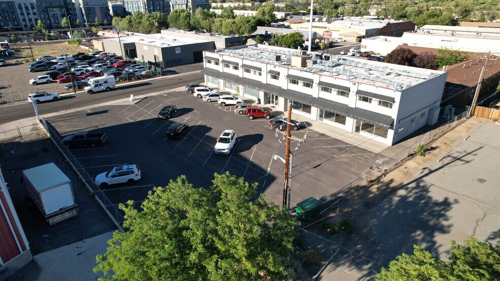 70 Linden St, Reno, NV à vendre - Photo du bâtiment - Image 3 de 26
