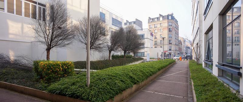 Bureau dans Saint-Ouen-sur-Seine à louer - Photo du bâtiment - Image 3 de 15