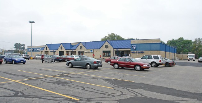 More details for 822 Park Ave, Beaver Dam, WI - Retail for Lease