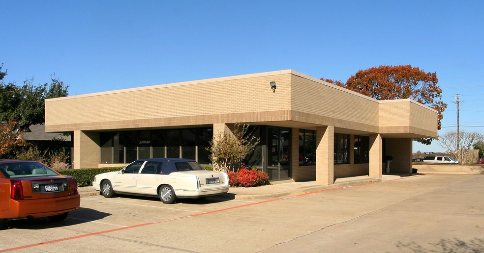 1010 E Wheatland Rd, Duncanville, TX à louer - Photo du bâtiment - Image 2 de 10