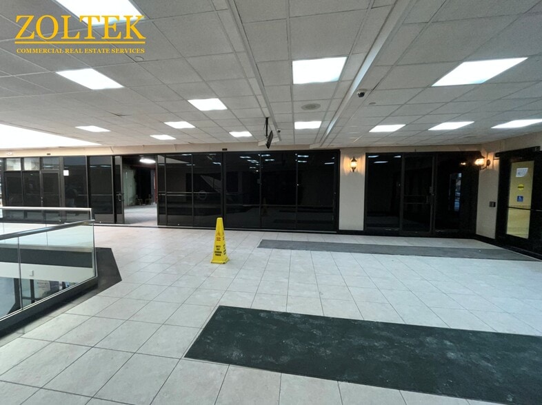 7000 E Kennedy Blvd, Guttenberg, NJ for lease - Interior Photo - Image 2 of 3