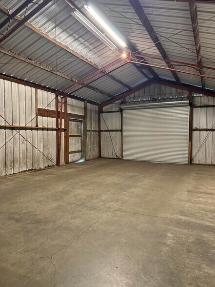 22024 Old Hwy 44 Dr, Palo Cedro, CA à louer - Photo du bâtiment - Image 2 de 4