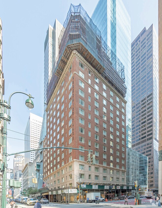 21 E 52nd St, New York, NY à vendre Photo principale- Image 1 de 1