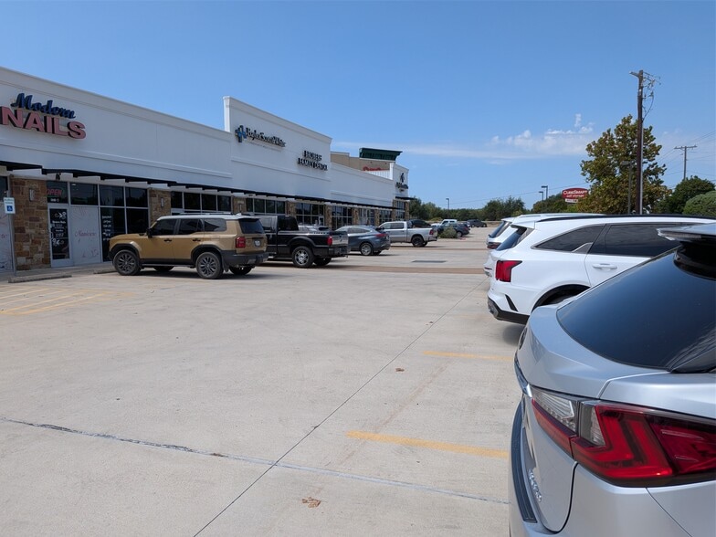 9521 W Highway 290, Austin, TX for lease - Building Photo - Image 3 of 11