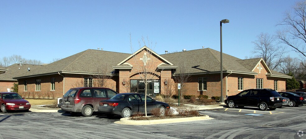 6743-6747 S Kingery Hwy, Willowbrook, IL à louer - Photo du bâtiment - Image 2 de 4