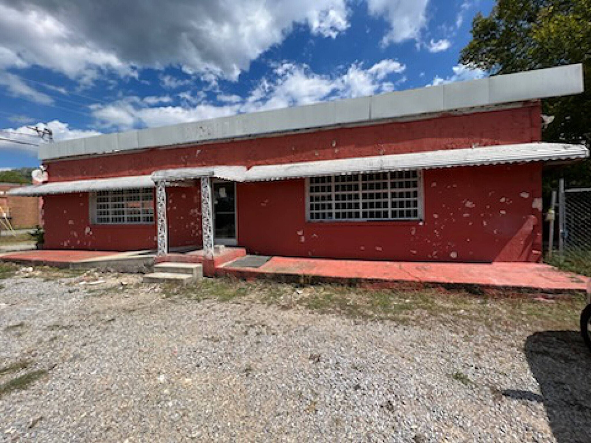 964 Dodson Ave, Chattanooga, TN for sale Building Photo- Image 1 of 9