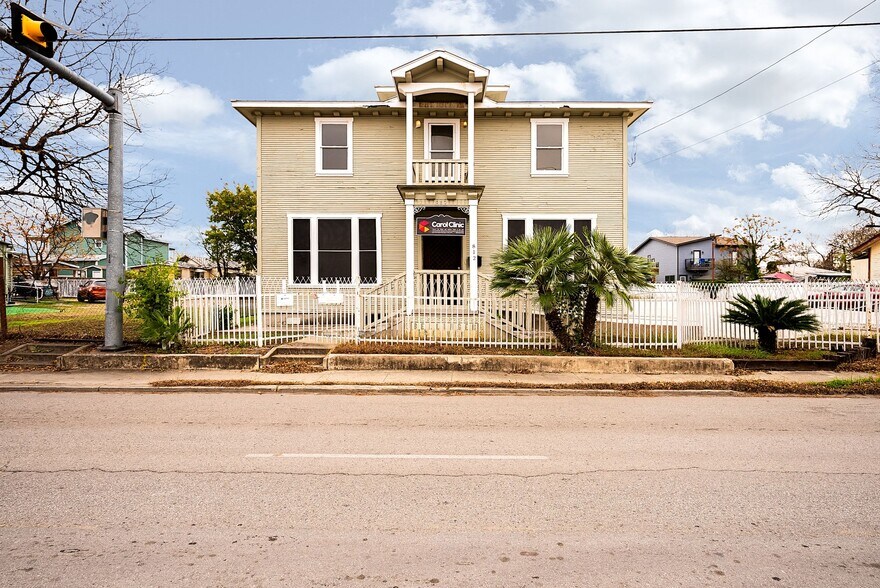 812 S Hackberry St, San Antonio, TX à louer - Photo du bâtiment - Image 1 de 5