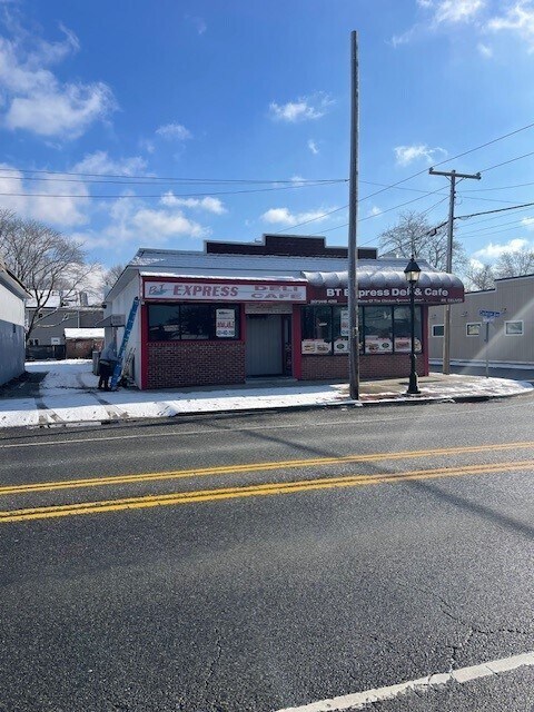 Plus de détails pour 85 Carleton Ave, Islip Terrace, NY - Commerce de détail à vendre
