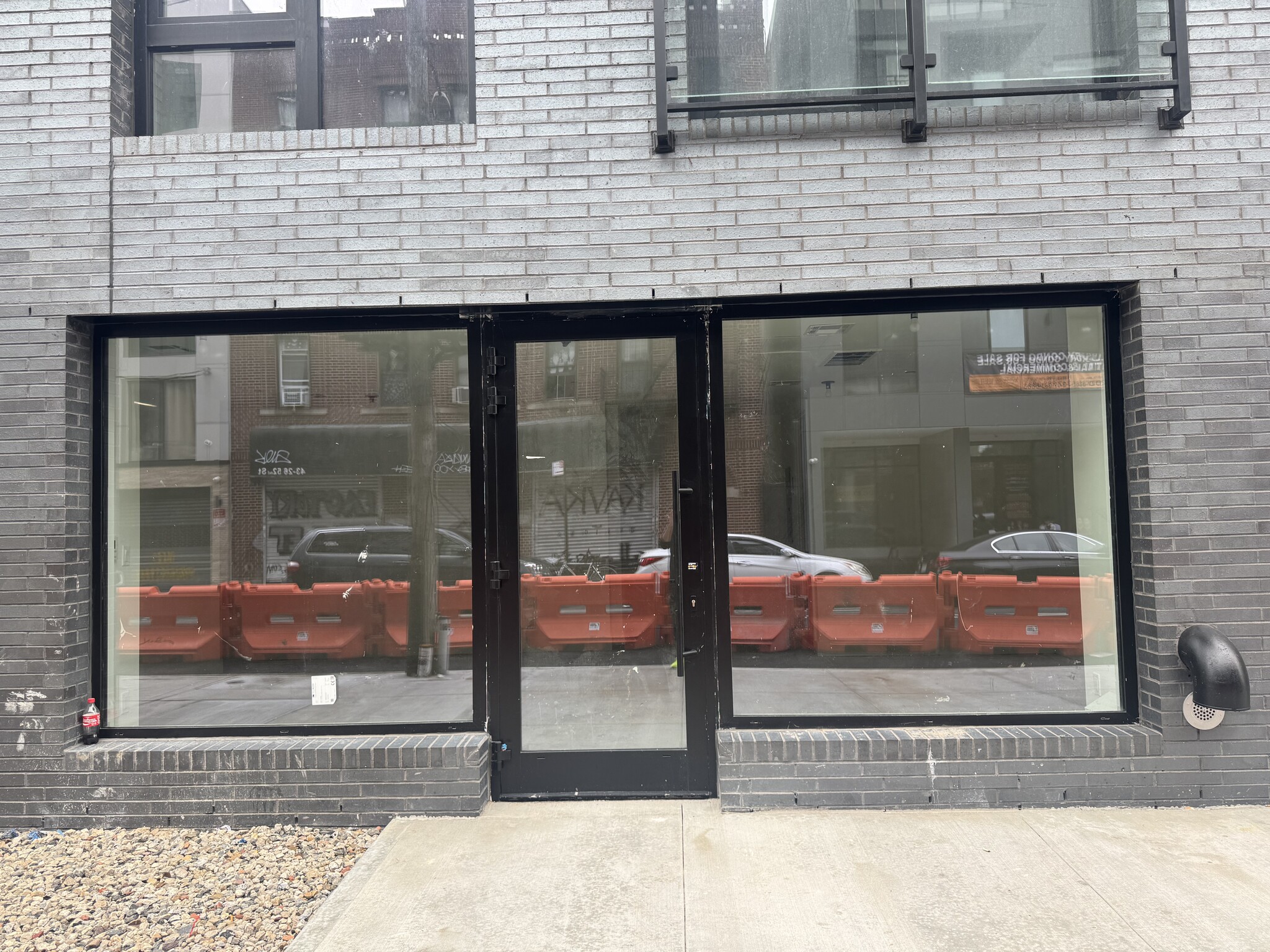 4325 52nd St, Woodside, NY for lease Interior Photo- Image 1 of 5