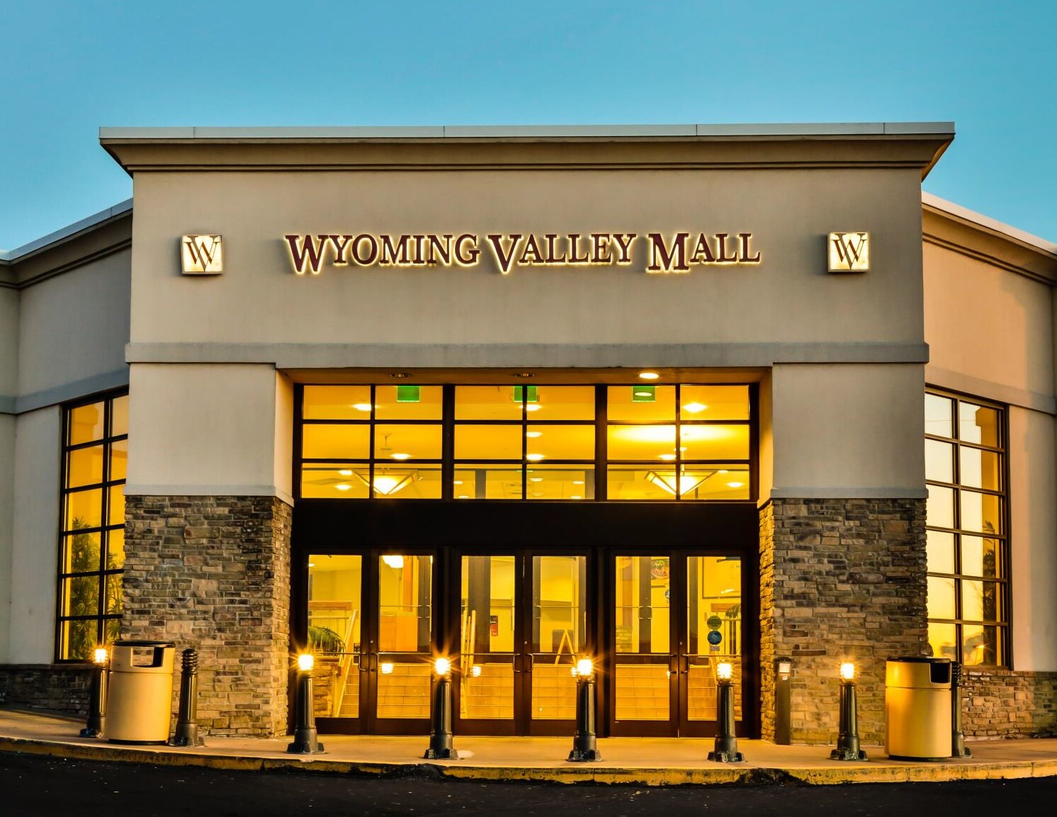 29 Wyoming Valley Mall, Wilkes Barre, PA à louer Photo du bâtiment- Image 1 de 16