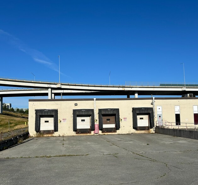 128 W 1st Ave, Anchorage, AK à louer - Photo du bâtiment - Image 1 de 3