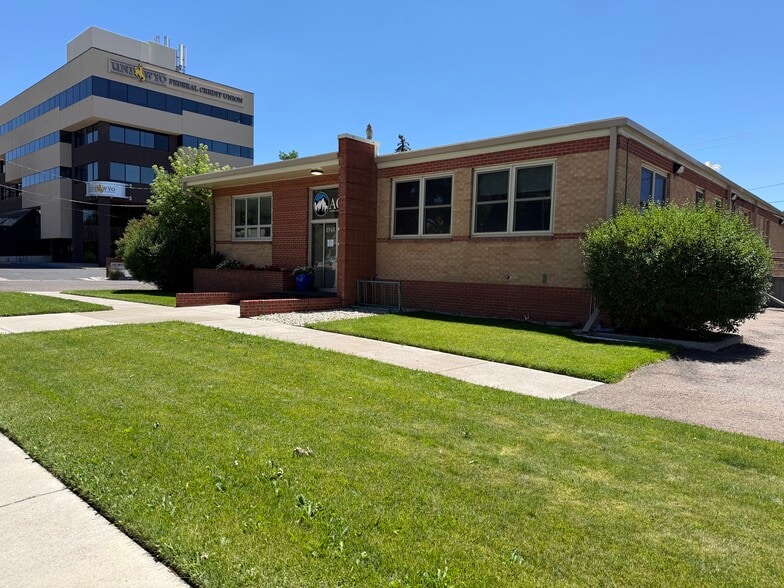 1948 E Grand Ave, Laramie, WY for lease - Primary Photo - Image 1 of 37