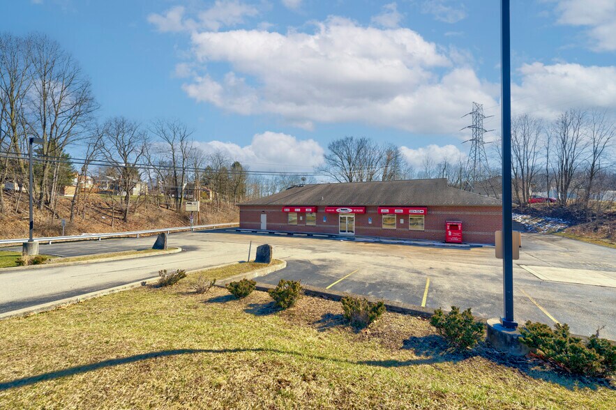 2850 Brownsville Rd, South Park, PA à vendre - Photo du bâtiment - Image 2 de 9