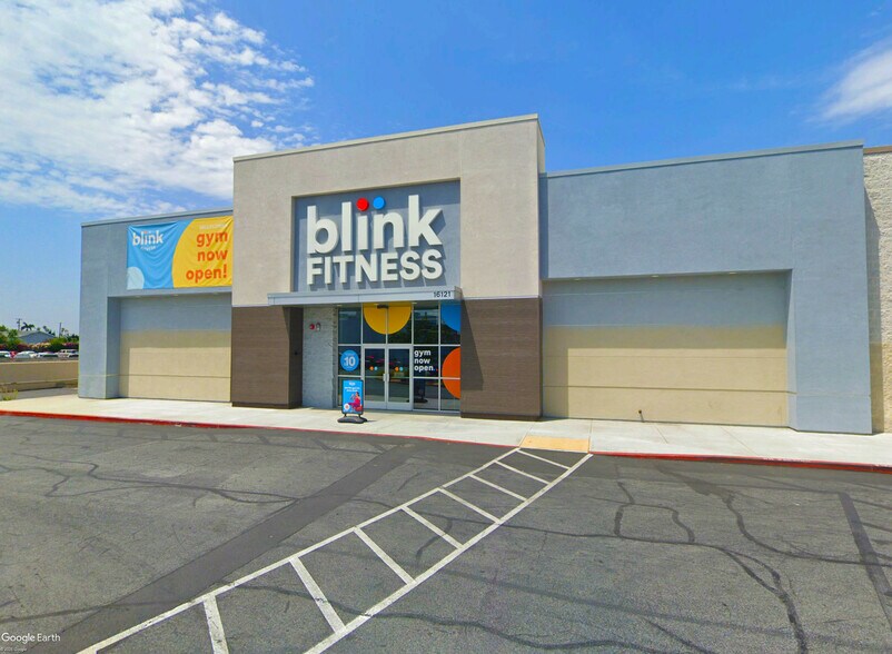 16123 Bellflower Blvd, Bellflower, CA à louer - Photo du bâtiment - Image 2 de 3