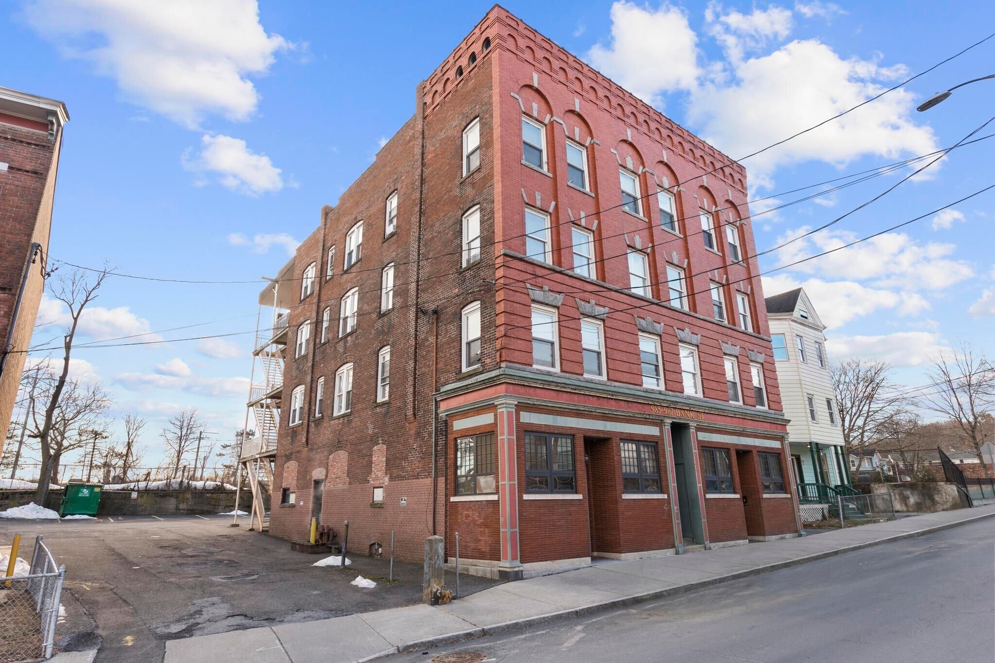985-987 Bank St, Waterbury, CT for sale Primary Photo- Image 1 of 3