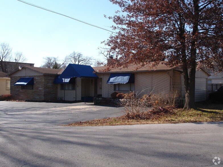 2115 S Brentwood, Springfield, MO à vendre - Photo du bâtiment - Image 2 de 2