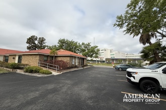 201 2nd St E, Bradenton, FL for lease Building Photo- Image 2 of 19
