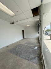 3010-3054 W Hobson Rd, Woodridge, IL for lease Interior Photo- Image 2 of 7