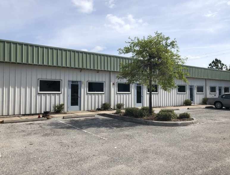 6618-6628 26th Ct E, Sarasota, FL for lease - Primary Photo - Image 1 of 50