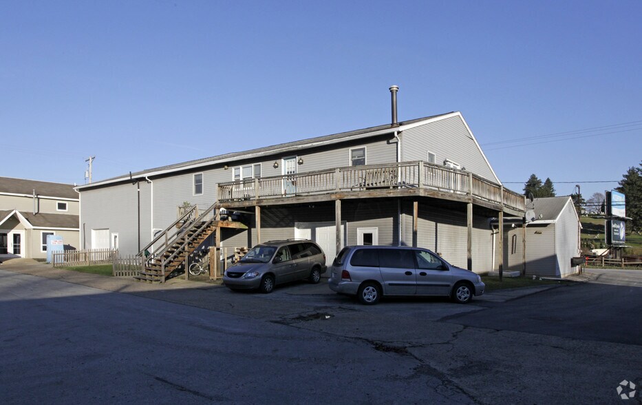 1224 Wayne Ave, Indiana, PA à louer - Photo du bâtiment - Image 2 de 2