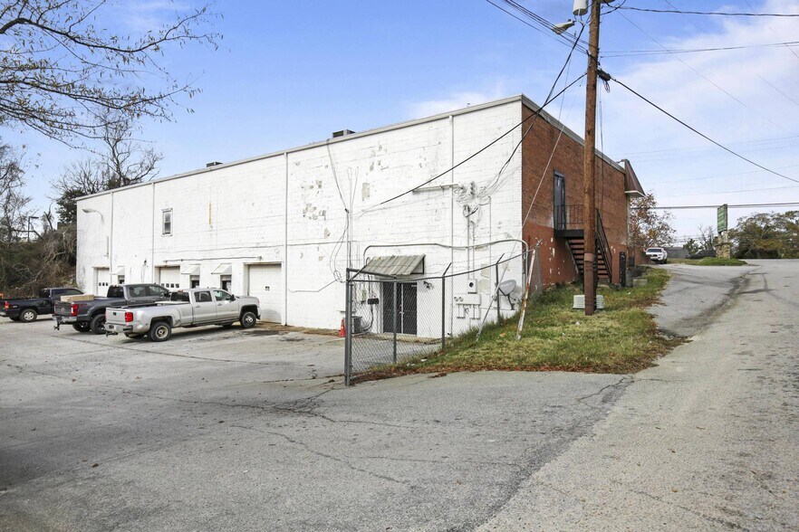 12811 Veterans Memorial Hwy, Douglasville, GA à vendre - Photo du bâtiment - Image 3 de 4