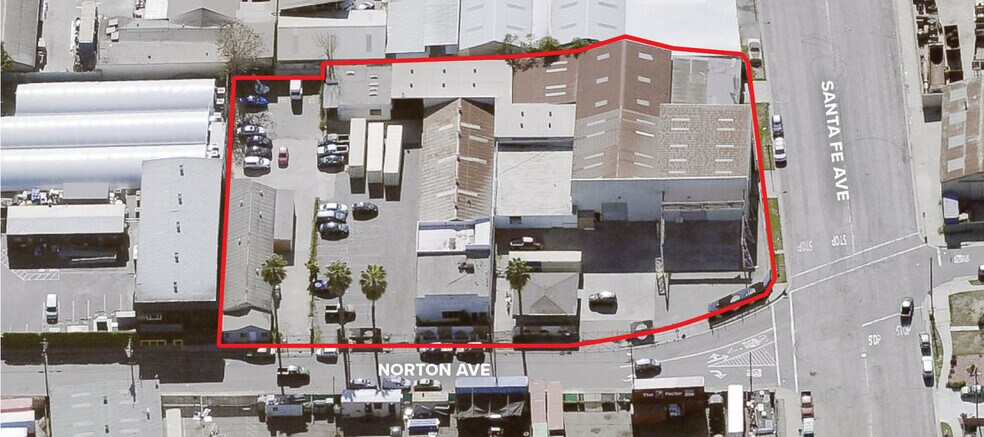 2800-2826 Norton Ave portefeuille de 3 propriétés à vendre sur LoopNet.ca - Photo du bâtiment - Image 1 de 2