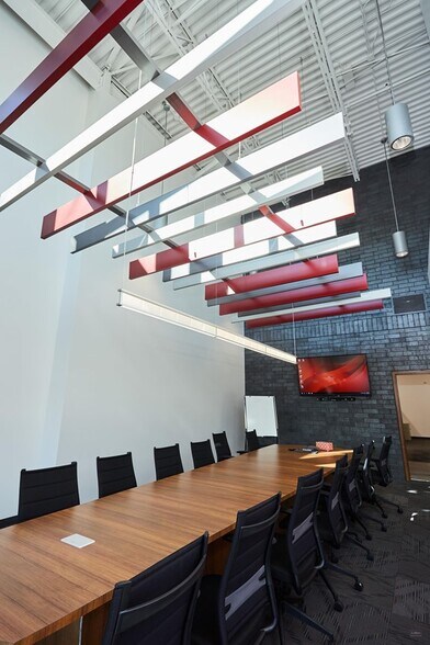 1205 5th St, Nisku, AB à louer - Photo intérieure - Image 2 de 3