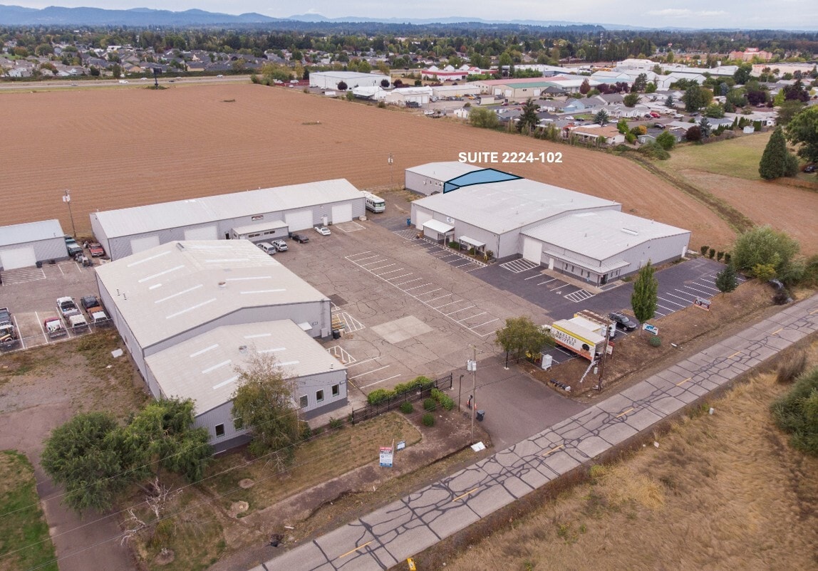 2200 Three Lakes Rd SE, Albany, OR for lease Interior Photo- Image 1 of 30