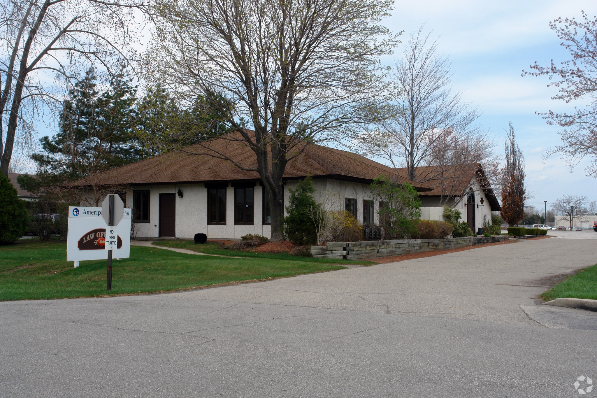 3024 Commerce Dr, Fort Gratiot, MI à vendre Photo principale- Image 1 de 3