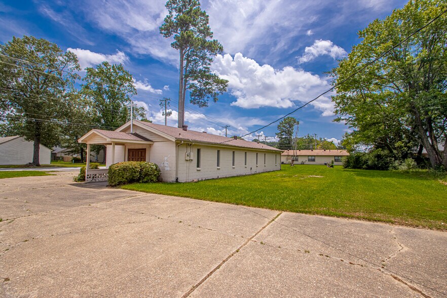 201 SW 3rd St, Bryant, AR à vendre - Photo du bâtiment - Image 3 de 21