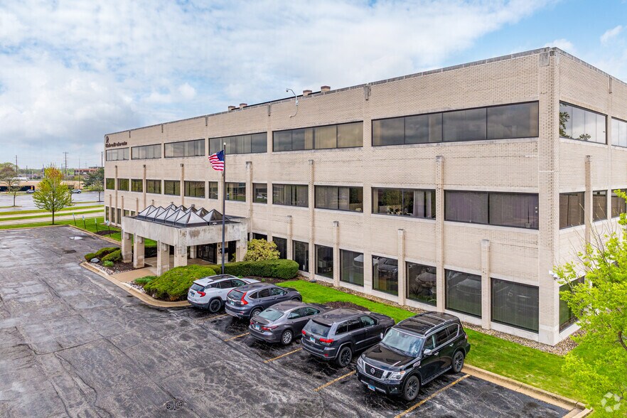 1807 W Diehl Rd, Naperville, IL for lease - Building Photo - Image 2 of 5