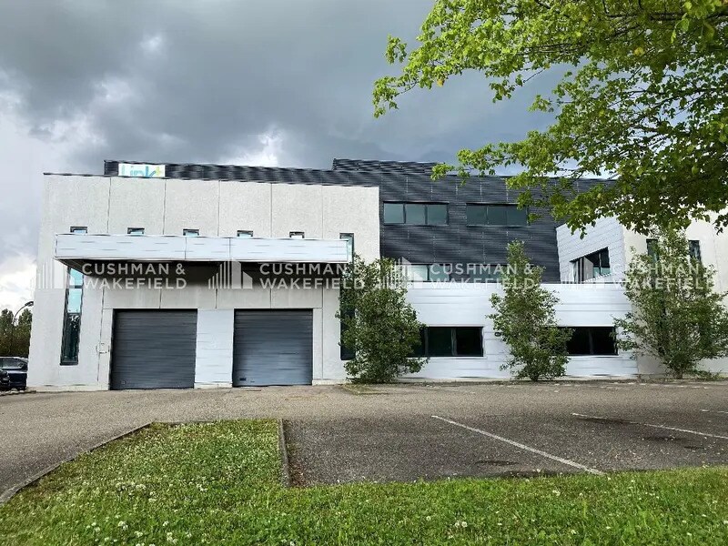 Flex in Entzheim for lease Building Photo- Image 1 of 6