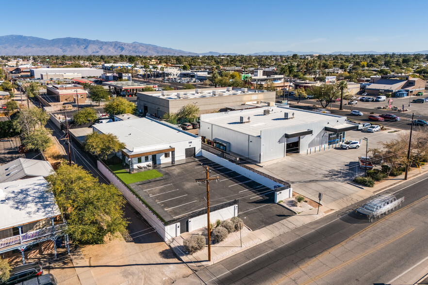 1140 N Rosemont Blvd, Tucson, AZ à vendre - Photo du bâtiment - Image 2 de 80