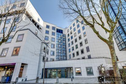 Bureau dans Boulogne-Billancourt à louer Photo du bâtiment- Image 1 de 3