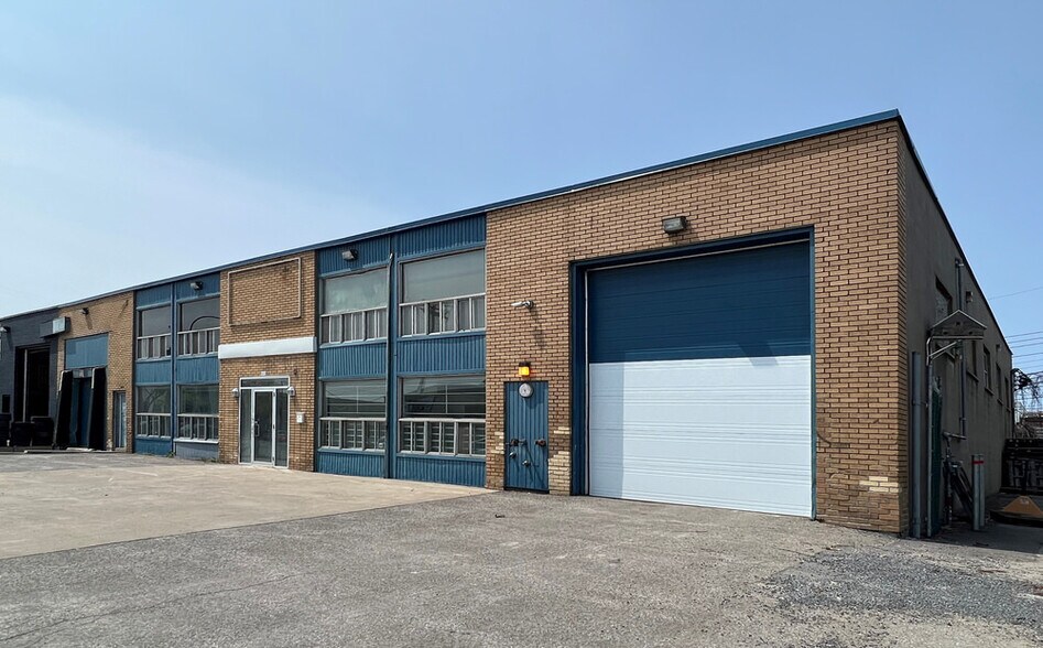 6605 Rue Magloire, Montréal, QC for sale - Building Photo - Image 1 of 1
