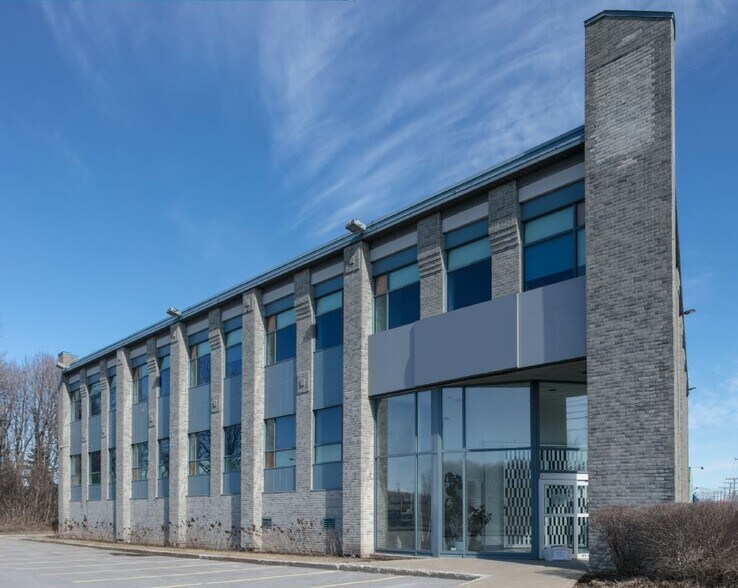 13200 Boul Métropolitain E, Montréal, QC à vendre - Photo du bâtiment - Image 2 de 27