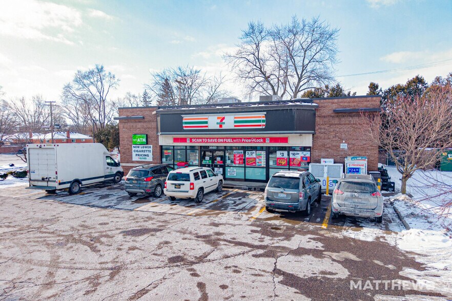 3850 Monroe St, Dearborn, MI à vendre - Photo du bâtiment - Image 2 de 3
