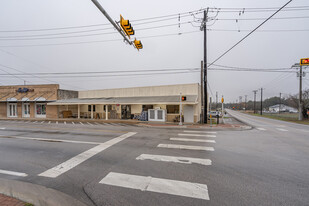 1017 Main Street a/k/a/ 1017 Loop 332 - Convenience Store